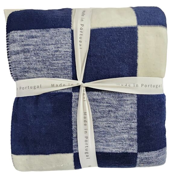 Docofil White King Size Soft Blanket Cotton Blend Blue White Made In Portugal - Picture 2 of 6